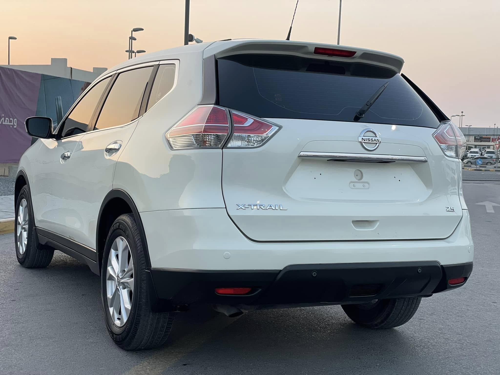 2015 نيسان اكس تريل S