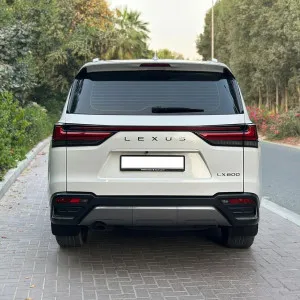 2023 لكزس ال اكس ٦٠٠ Signature