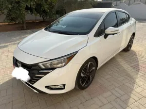 2024 Nissan Versa SR