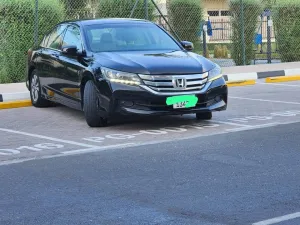 2016 هوندا أكورد Limited