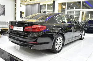2019 BMW 5-Series 520i