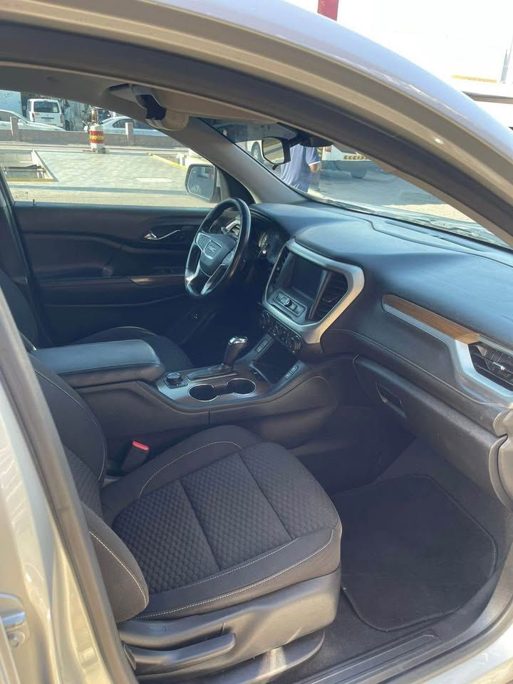 2018 GMC Acadia SL