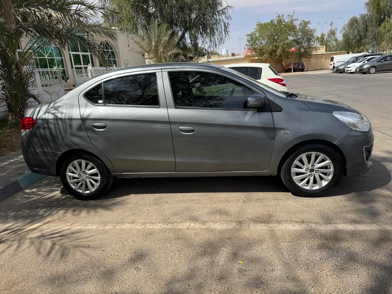 2019 Mitsubishi Attrage GLX