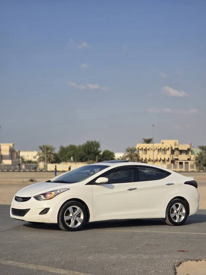 2012 Hyundai Elentra Limited