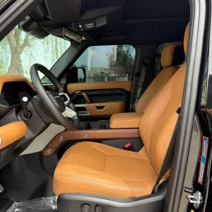 2024 Land Rover Defender 110 SE