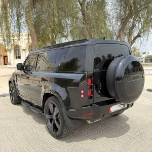 2024 Land Rover Defender 110 SE