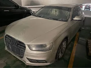 2013 اودي آي ٤ 40 TFSI