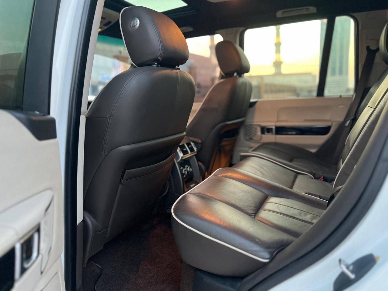 2012 Land Rover Range Rover HSE Supercharged