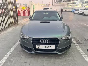 2013 اودي آي ٥ Prestige