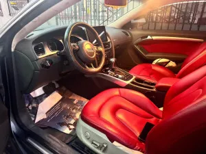 2013 اودي آي ٥ Prestige