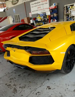 2015 لامبورجيني أفندايتر LP700-4