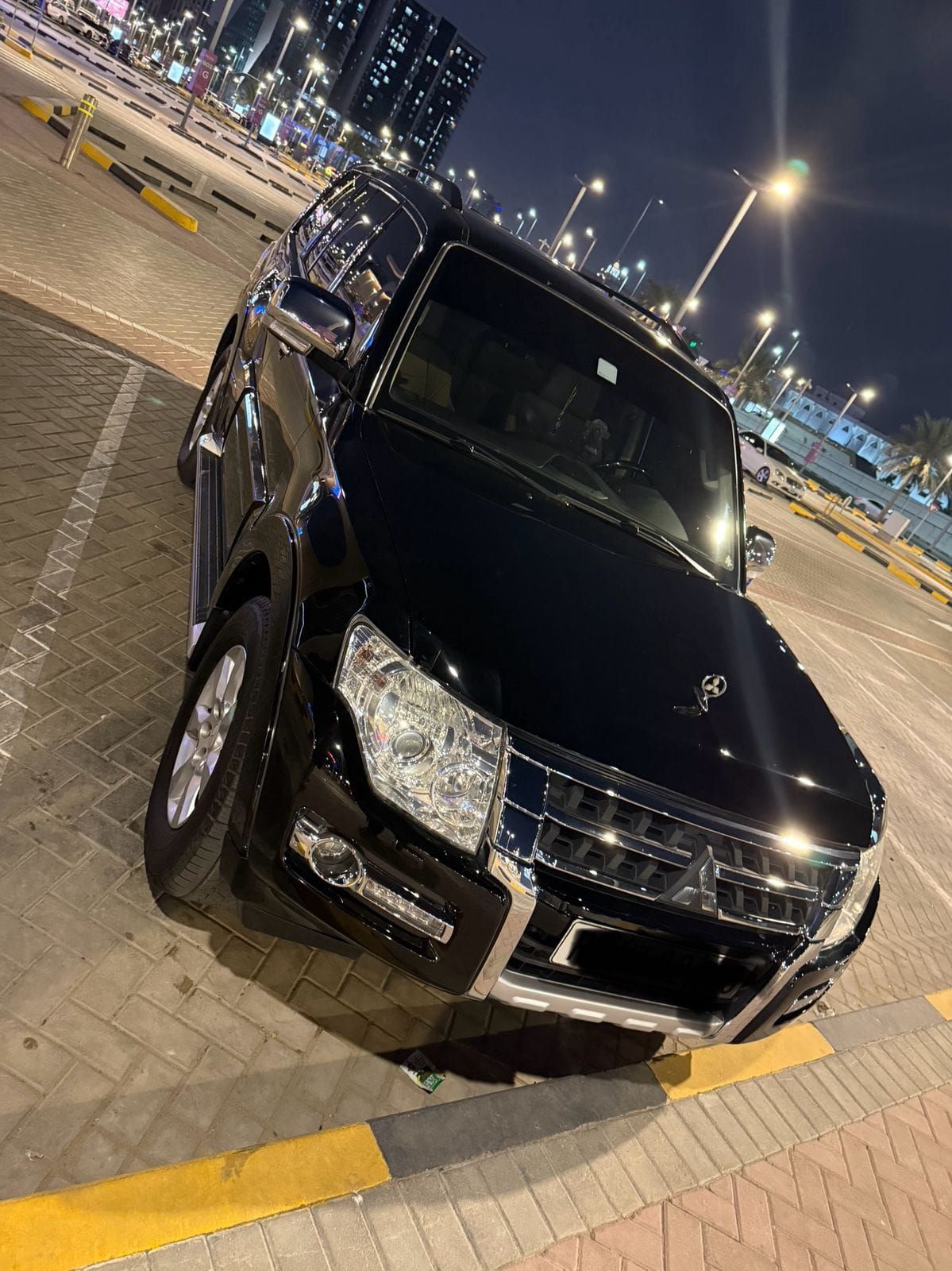 2015 ميتسوبيشي باجيرو GT