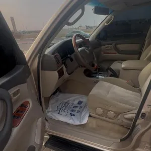 2005 Toyota Land Cruiser GXR GT