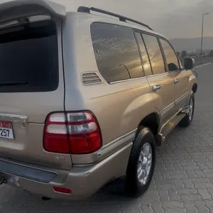 2005 Toyota Land Cruiser GXR GT