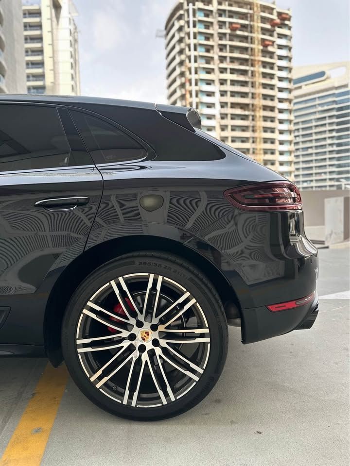 2017 بورش ماكان GTS