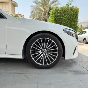 2024 مرسيدس-بنز الفئة - E E200