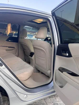 2013 هوندا أكورد EX
