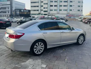 2013 هوندا أكورد EX