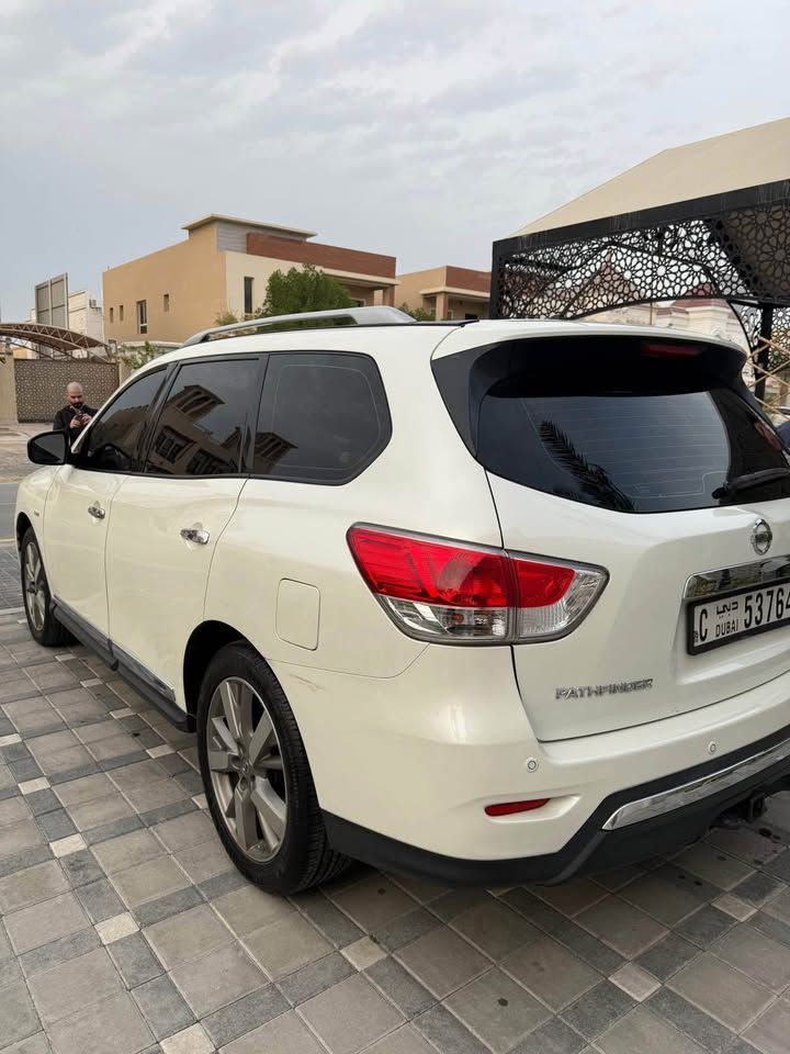 2016 نيسان باثفايندر SV
