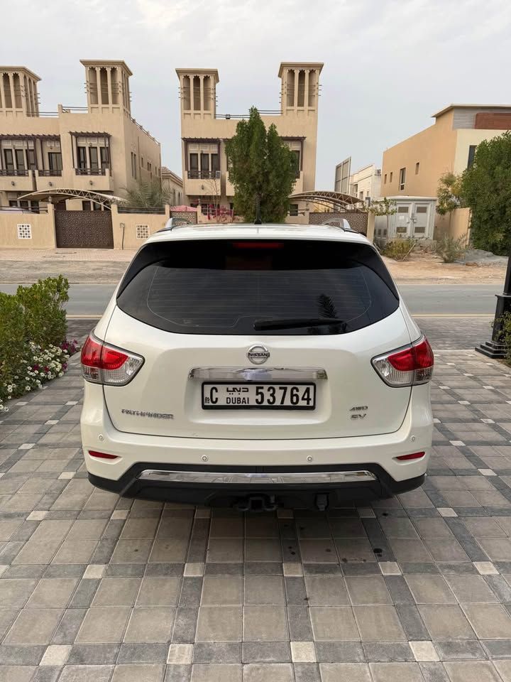 2016 نيسان باثفايندر SV