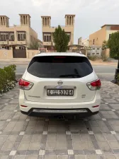 2016 نيسان باثفايندر SV
