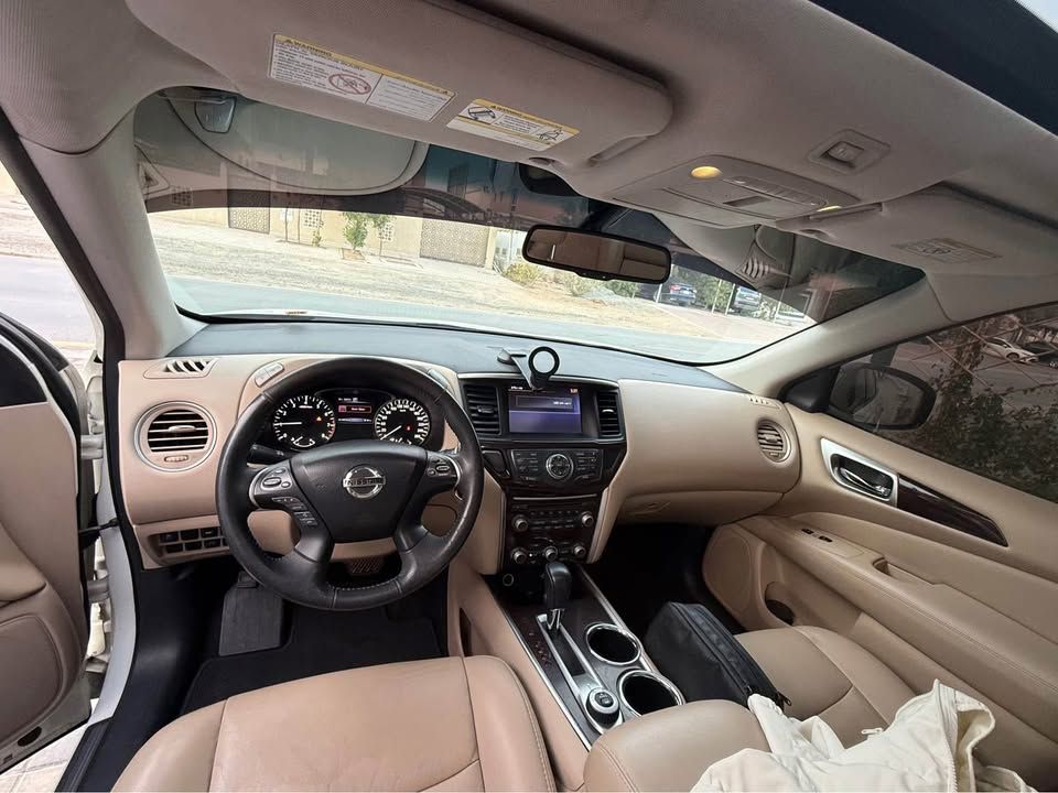 2016 نيسان باثفايندر SV
