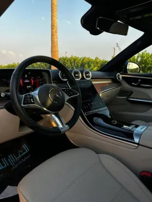 2023 مرسيدس-بنز آلفئة - C C300