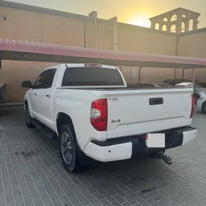 2020 تويوتا تندرا SR