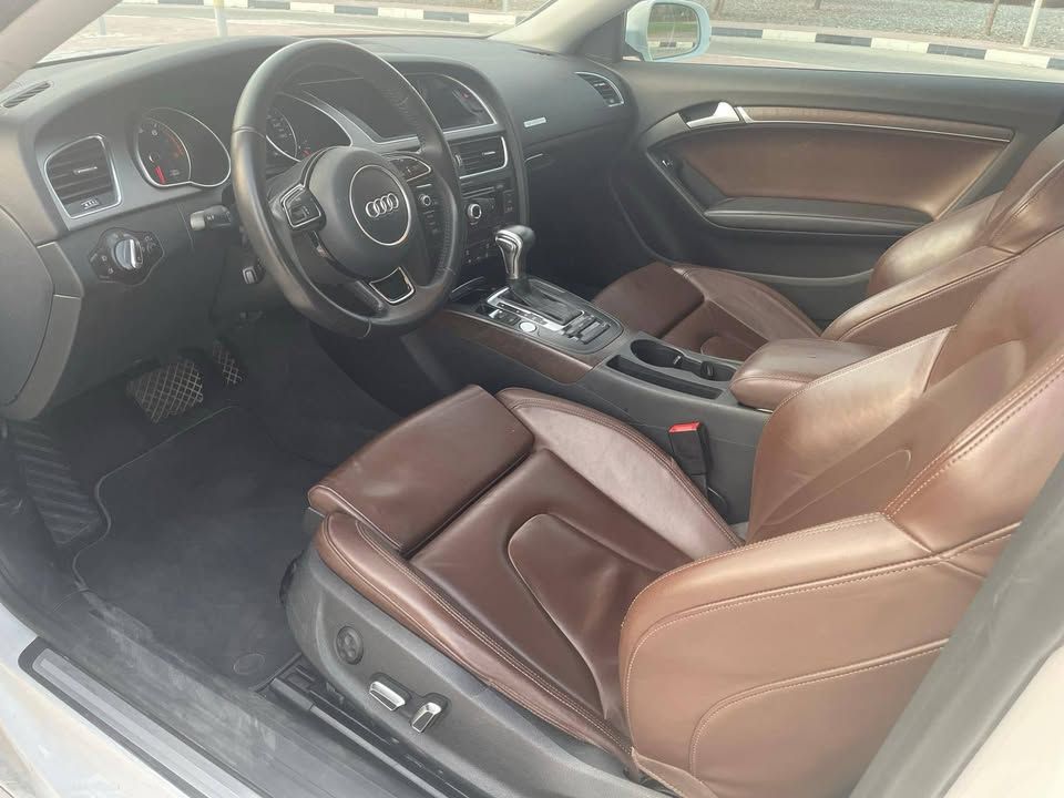 2013 اودي آي ٥ Premium Plus