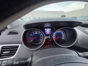 2013 هيونداي افانتي Limited