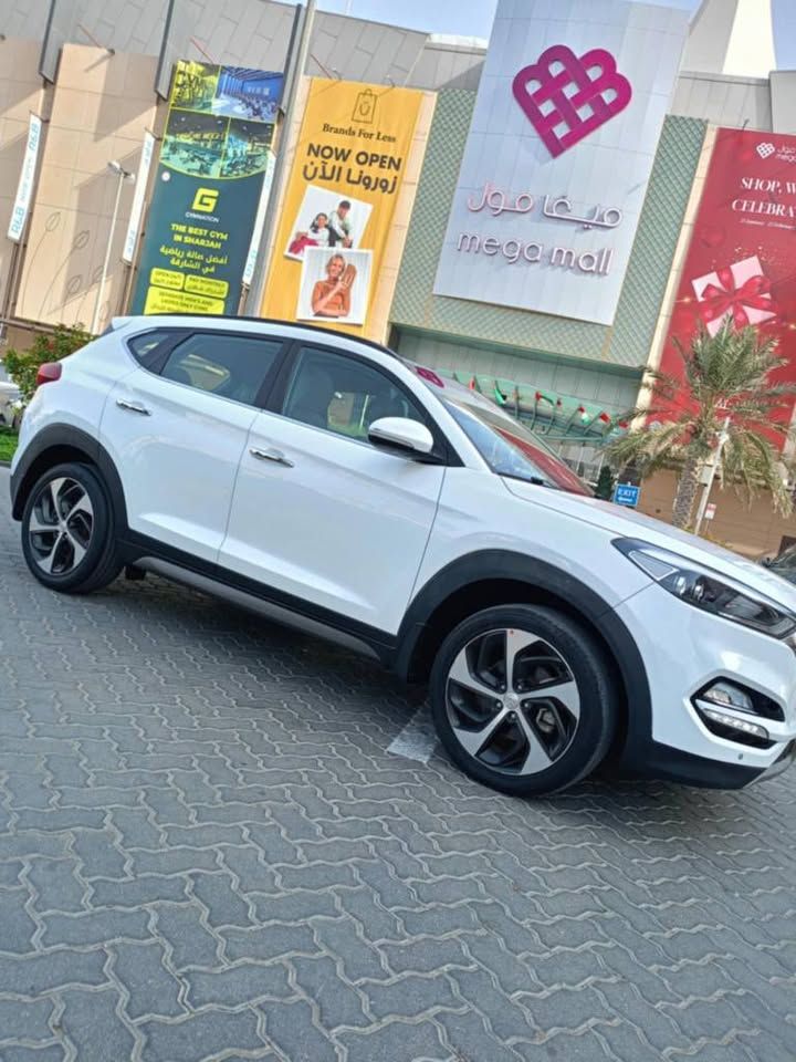 2017 هيونداي توسان Limited