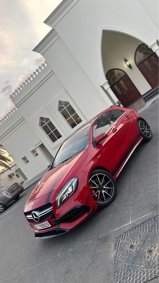 2017 مرسيدس-بنز الفئة - A A45 AMG