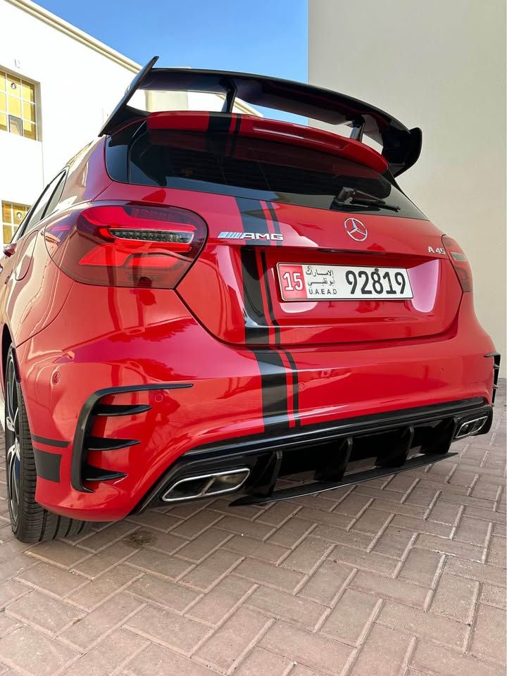 2017 مرسيدس-بنز الفئة - A A45 AMG