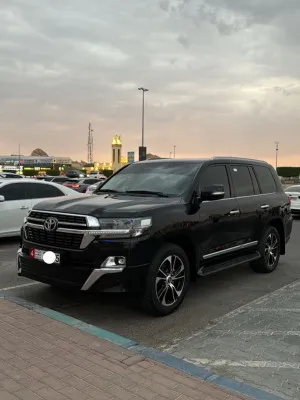 2021 Toyota Land Cruiser Grand Touring
