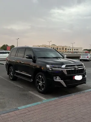 2021 Toyota Land Cruiser Grand Touring