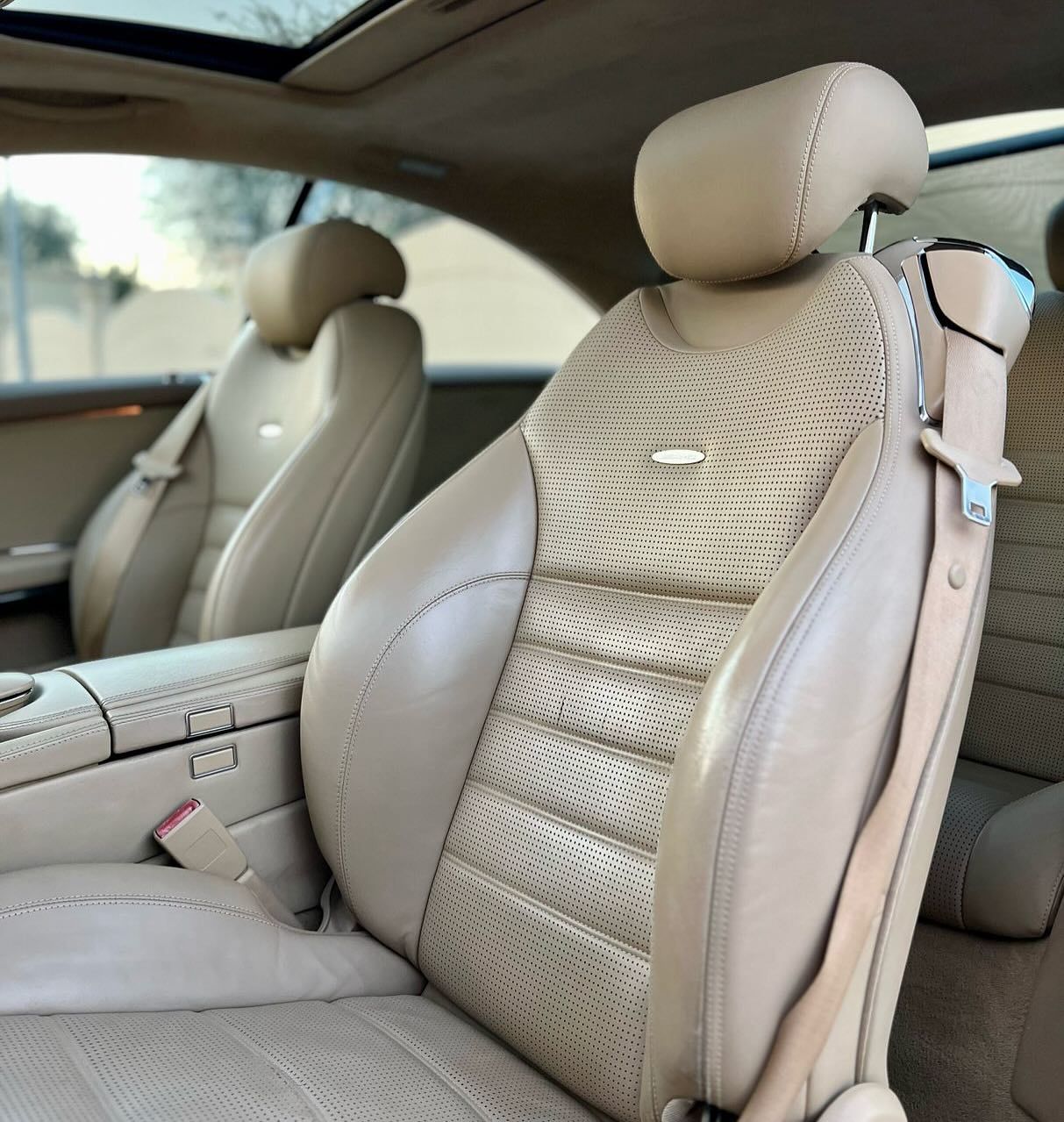 2010 مرسيدس-بنز سي ال CL63 AMG