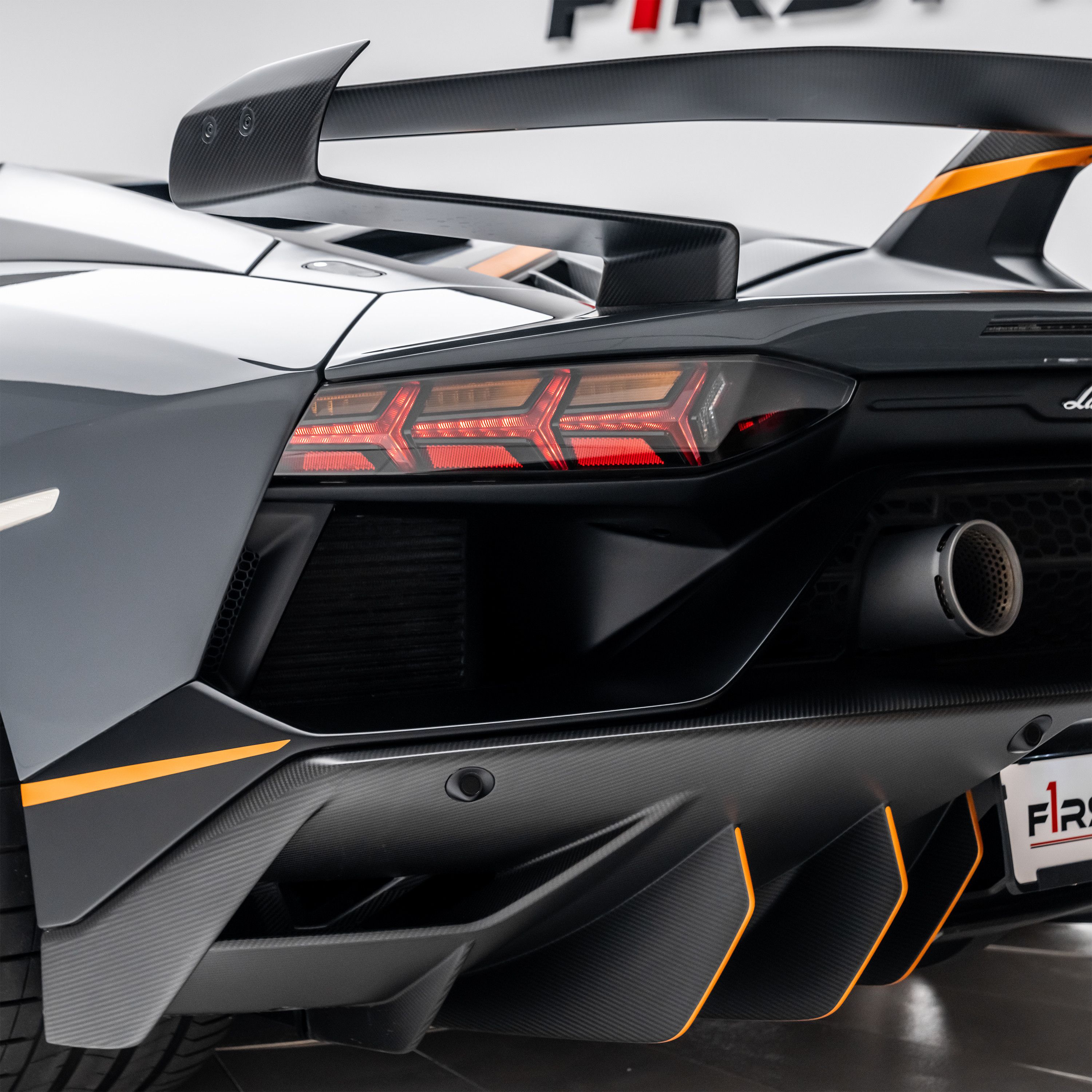 2019 لامبورجيني أفندايتر SVJ