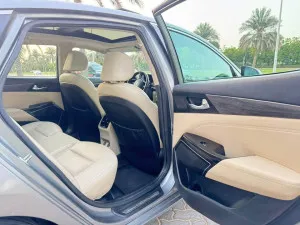 2021 Kia Cadenza Limited