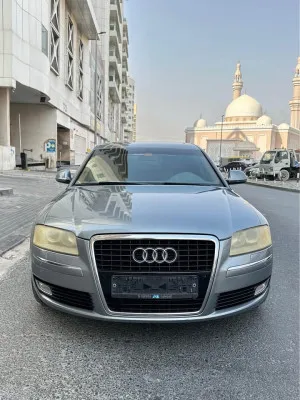 2010 اودي آي ٨ L