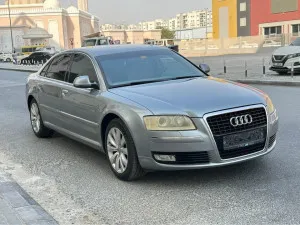 2010 اودي آي ٨ L