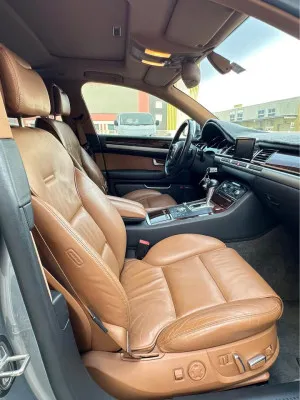 2010 اودي آي ٨ L