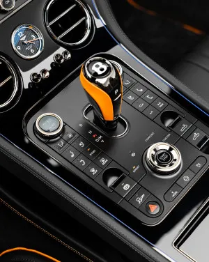 2025 بنتلي كونتيننتال Mulliner