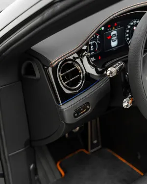 2025 بنتلي كونتيننتال Mulliner