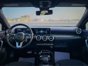 2020 مرسيدس-بنز الفئة - A A220 Sedan