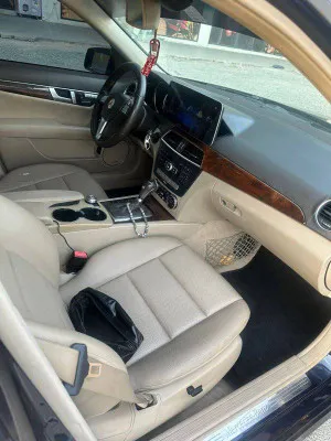 2014 مرسيدس-بنز آلفئة - C C300