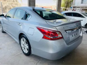 2013 نيسان آلتيما SV