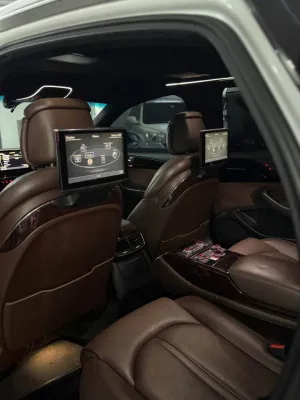 2011 اودي آي ٨ quattro 55 TFSI