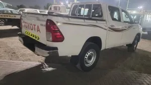 2018 تويوتا هايلوكس Double Cabin