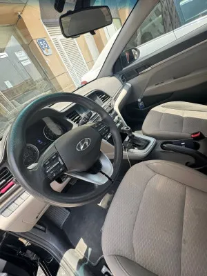 2020 Hyundai Elentra SE
