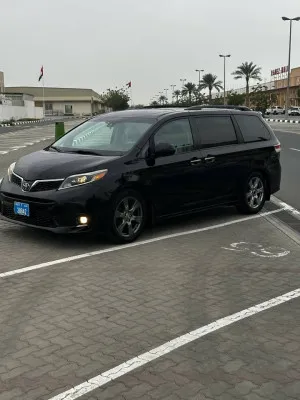 2018 تويوتا سيينا Limited